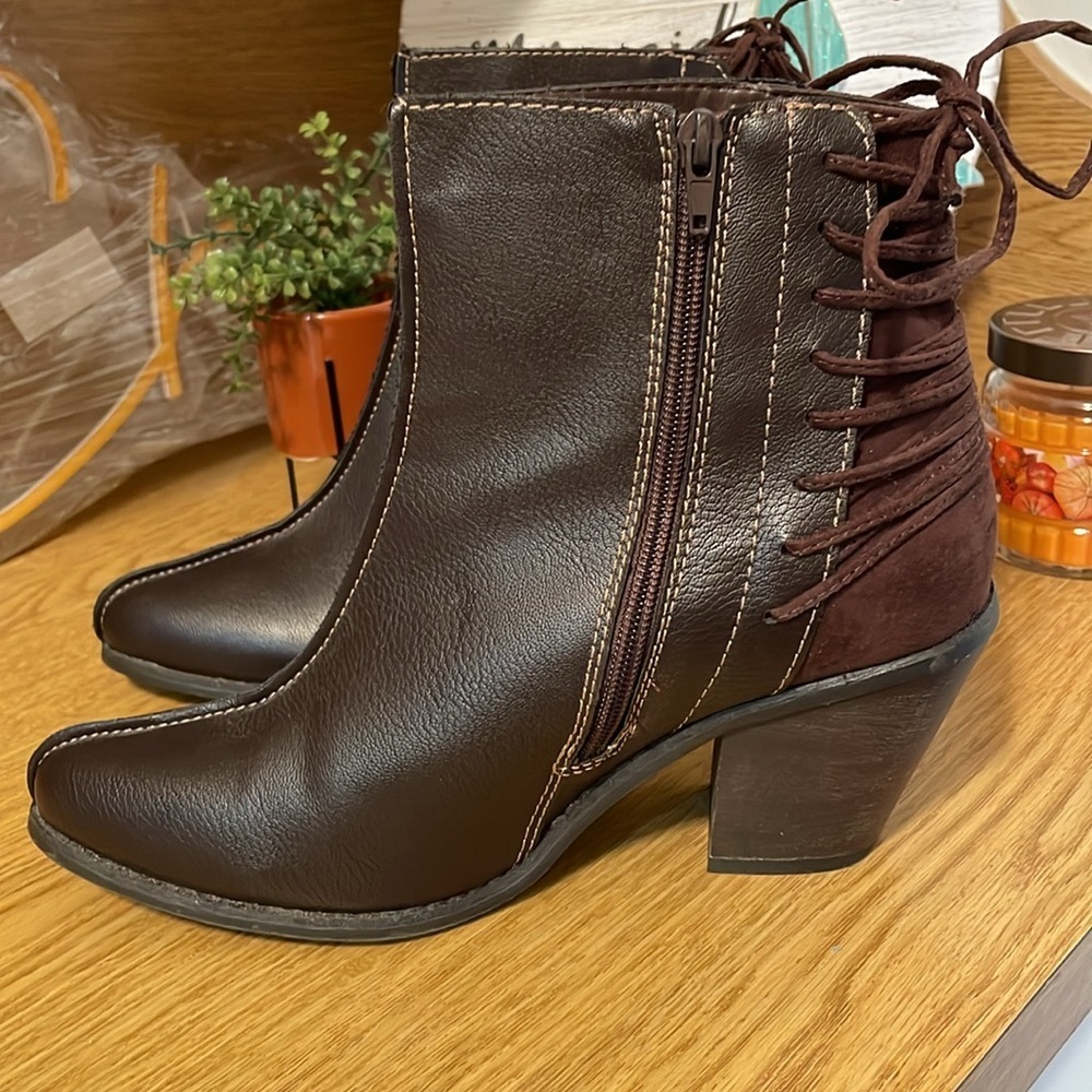 👢👢👢3 for 12$👢👢👢Cato Brown Lace Ankle Boots - Picture 5 of 10